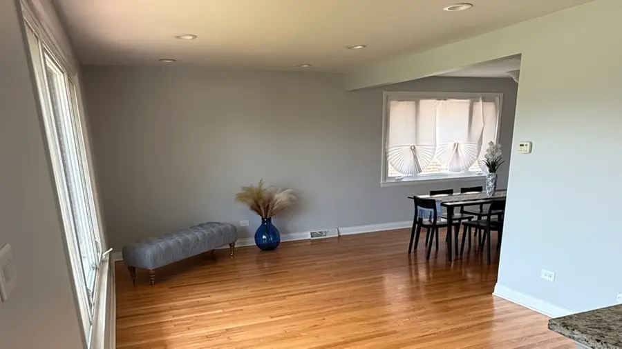 656 Saginaw Avenue, Calumet City, IL 60409 - #2