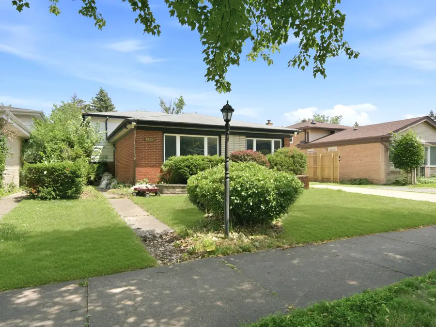 8113 Central Avenue, Morton Grove, IL 60053 - #3