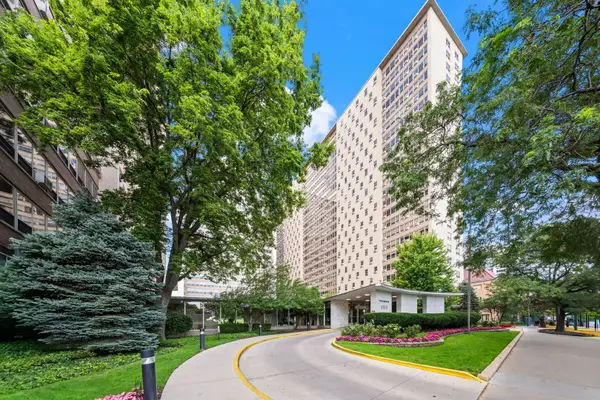 3950 N Lake Shore Drive #1908, Chicago, IL 60613