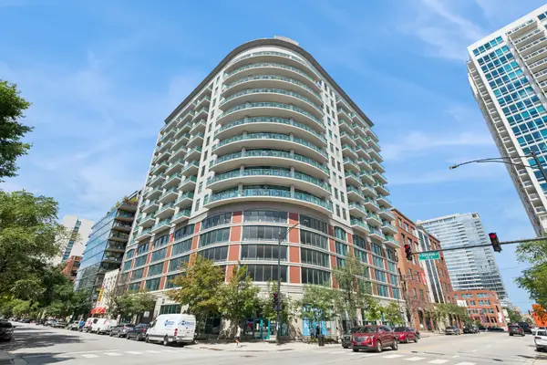 340 W Superior Street #1104, Chicago, IL 60654