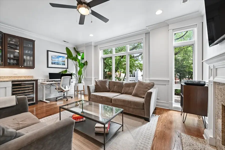 2728 N Wayne Avenue #2, Chicago, IL 60614 - #3