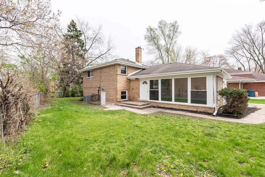 16039 Marion Drive, South Holland, IL 60473 - #3