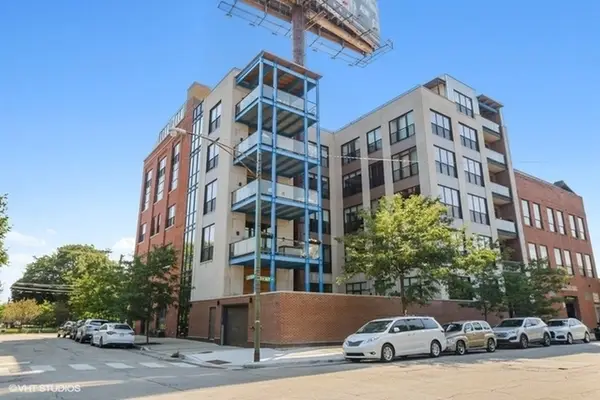 1600 S Jefferson Street #403, Chicago, IL 60616
