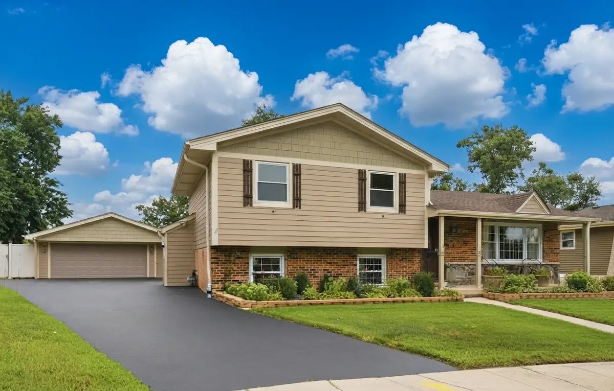 10453 S Stowe Court, Palos Hills, IL 60465 - #1