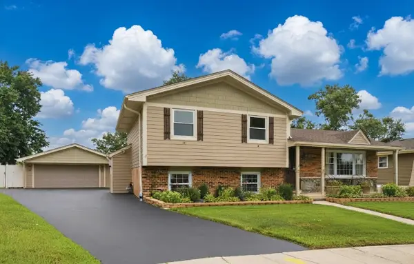 10453 S Stowe Court, Palos Hills, IL 60465