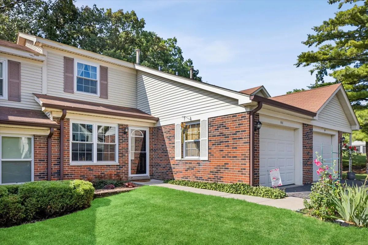 93 Pine Circle, Cary, IL 60013 - #1