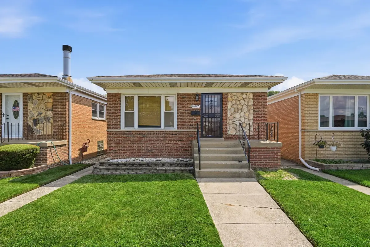 11625 S Avenue L, Chicago, IL 60617 - #1