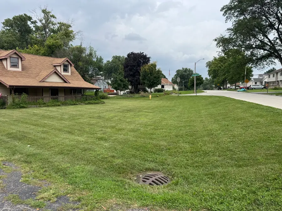 520 E Prairie Avenue, Lombard, IL 60148 - #2