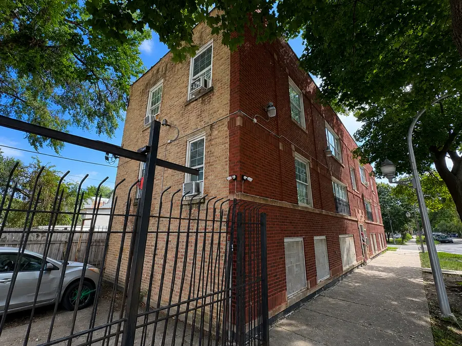 3734 W Iowa Avenue, Chicago, IL 60651 - #2