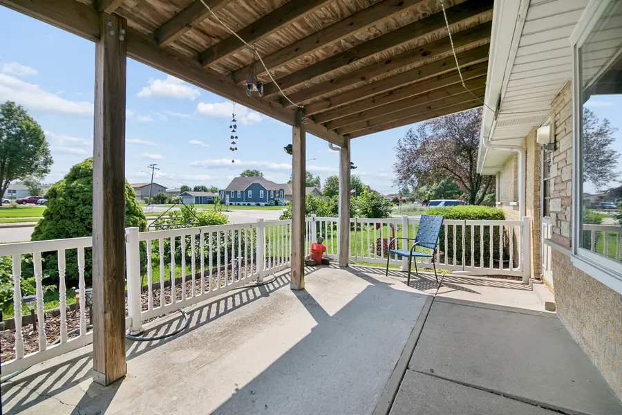 7840 W 76th Street, Bridgeview, IL 60455 - #2