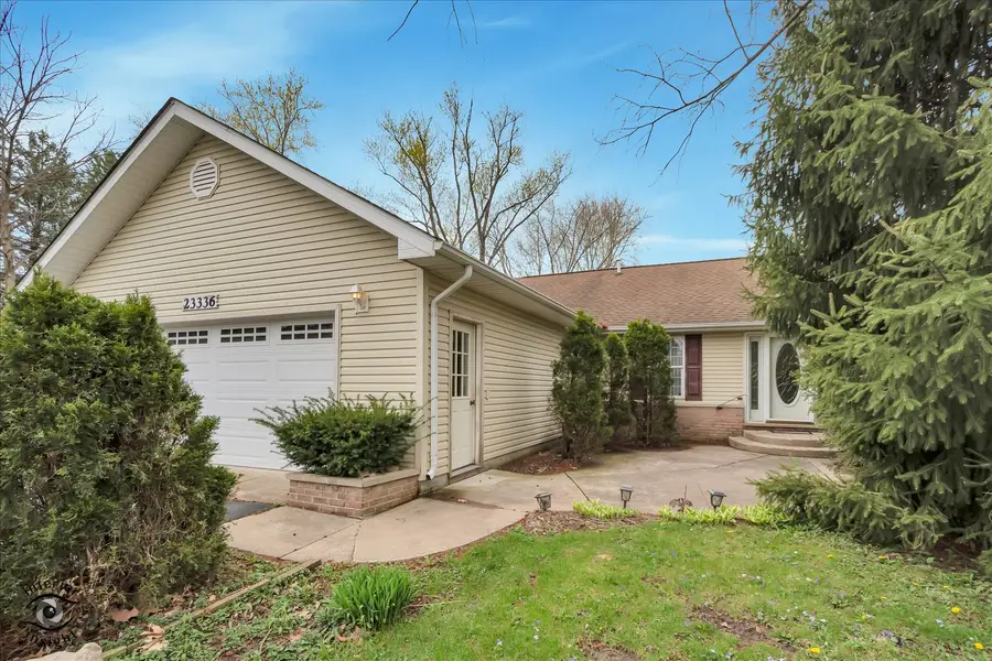 23336 S Kings Road, Steger, IL 60475 - #2