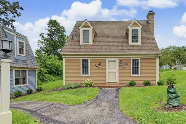 11 Settler Lane, Galena, IL 61036