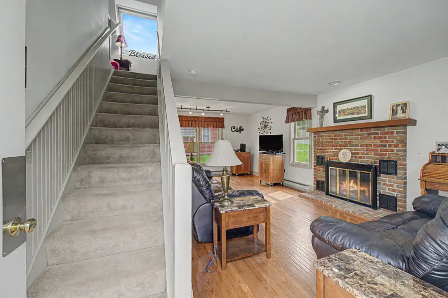 11 Settler Lane, Galena, IL 61036 - #2
