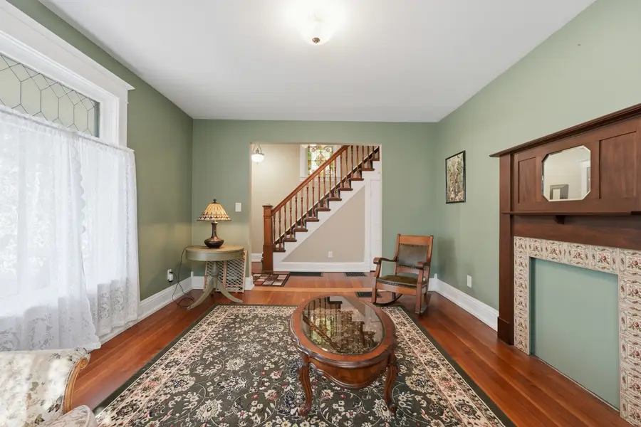 315 Forest Avenue, Woodstock, IL 60098 - #3