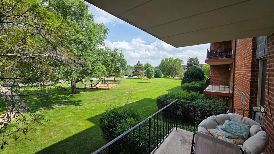 18 E Old Willow Road #213N, Prospect Heights, IL 60070 - #2