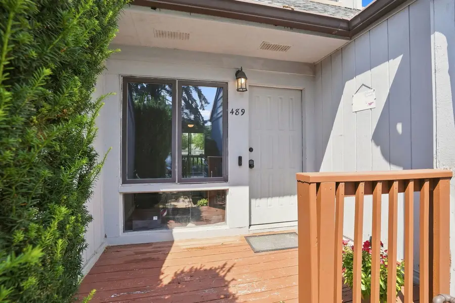 489 44th Avenue Court, East Moline, IL 61244 - #2