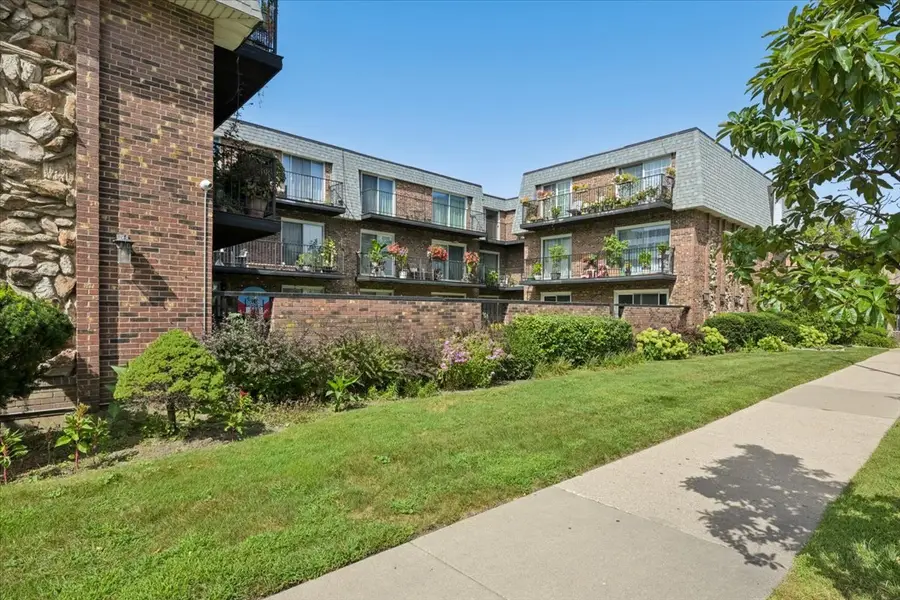 3746 N Central Avenue #3E, Chicago, IL 60634 - #2