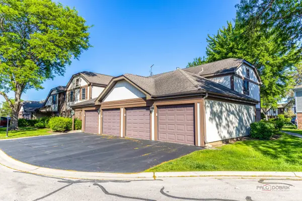369 Southbury Court #D2, Schaumburg, IL 60193