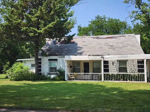 1692 Farwell Avenue, Des Plaines, IL 60018