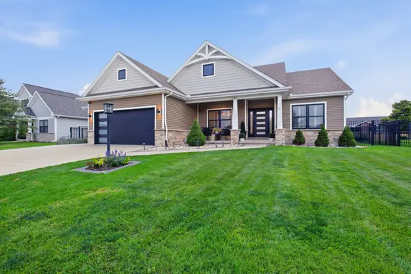 1104 Morningside Lane, Mahomet, IL 61853