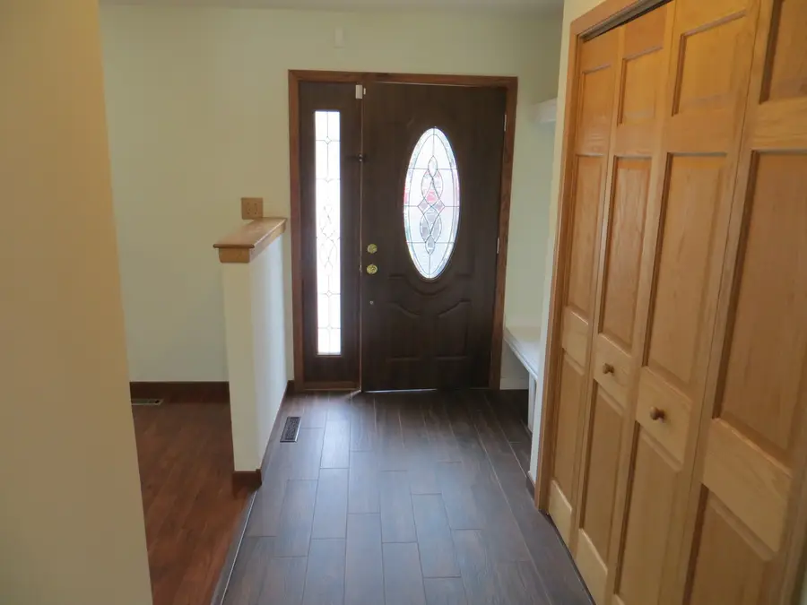 15612 Lockwood Avenue, Oak Forest, IL 60452 - #2