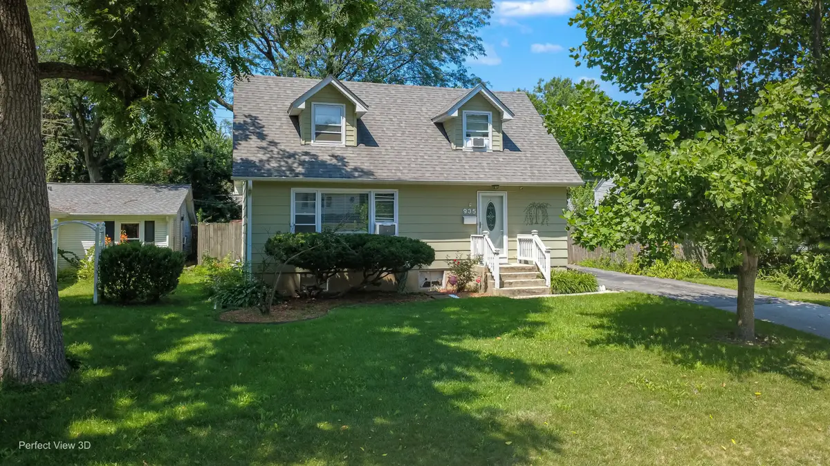 935 N Webster Street, Naperville, IL 60563 - #1