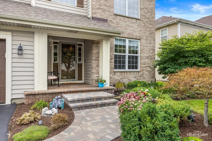 2562 N Jade Avenue, Arlington Heights, IL 60004 - #2