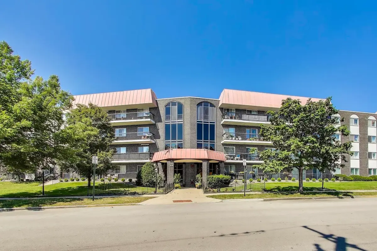4840 Foster Street #103, Skokie, IL 60077 - #1