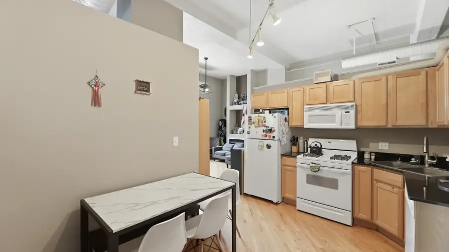 1019 W Jackson Boulevard #2J, Chicago, IL 60607 - #3
