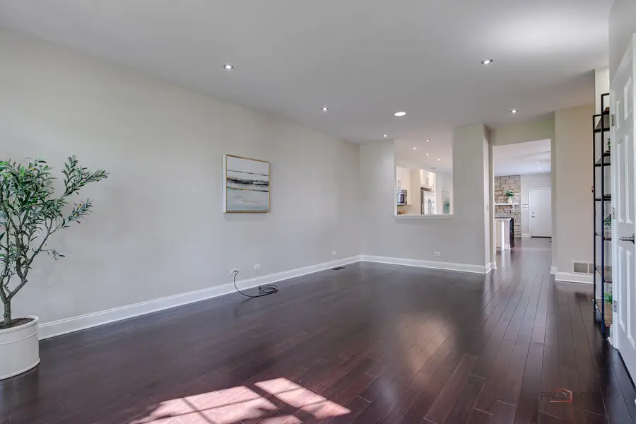 2670 W Lake Avenue #2670, Glenview, IL 60026 - #3