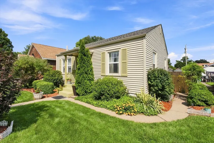 2007 44th Street, Rock Island, IL 61201 - #2