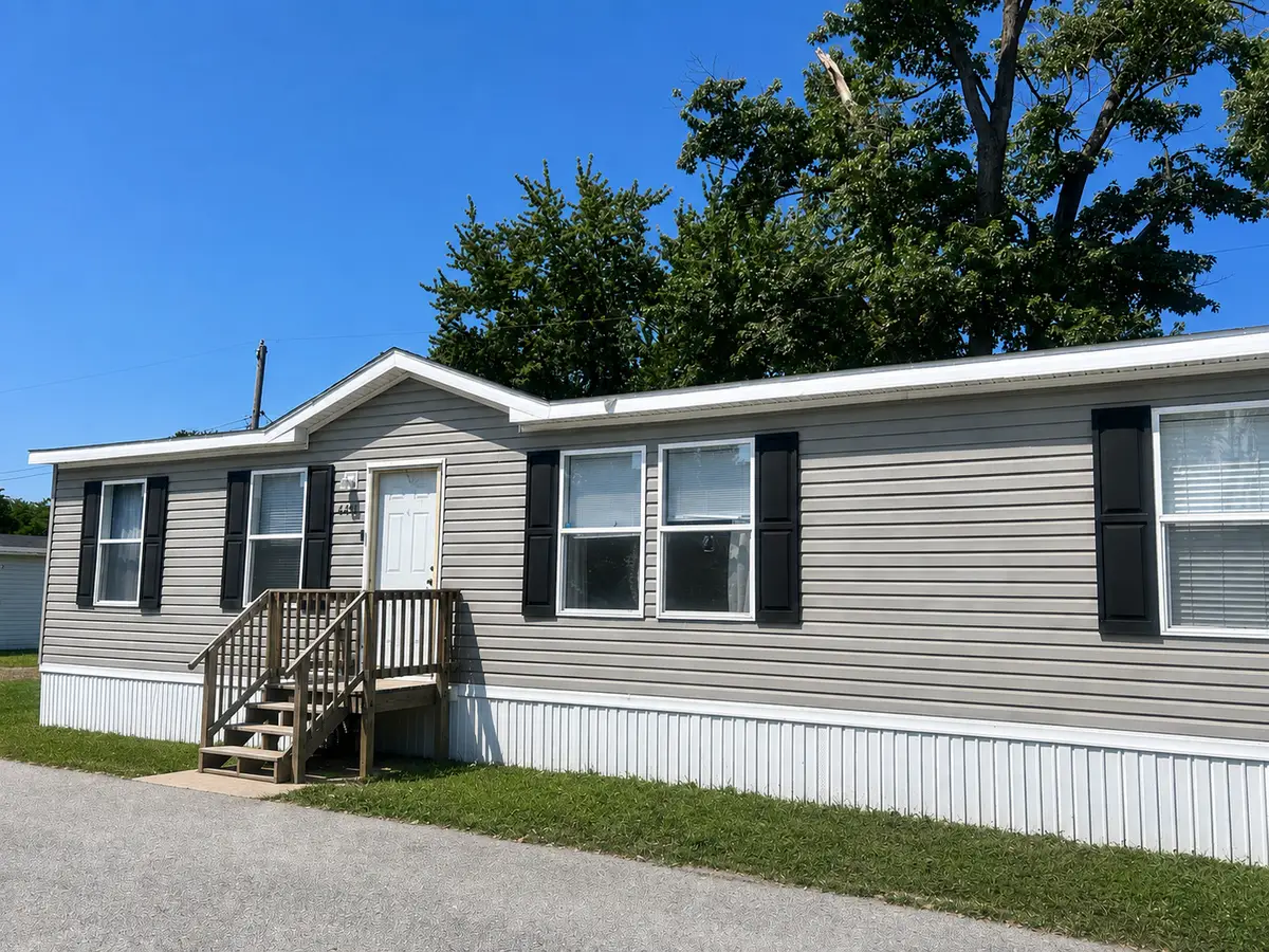 664 Jack Avenue, Hobart, IN 46342 - #1