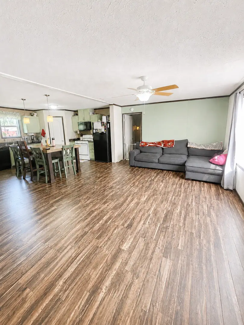 664 Jack Avenue, Hobart, IN 46342 - #3
