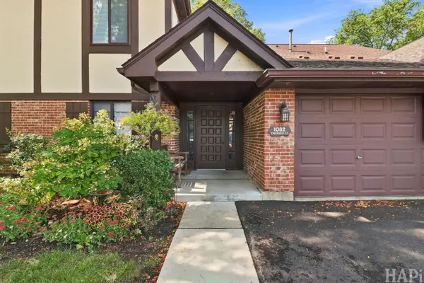 1082 Creekside Court #2B, Wheeling, IL 60090