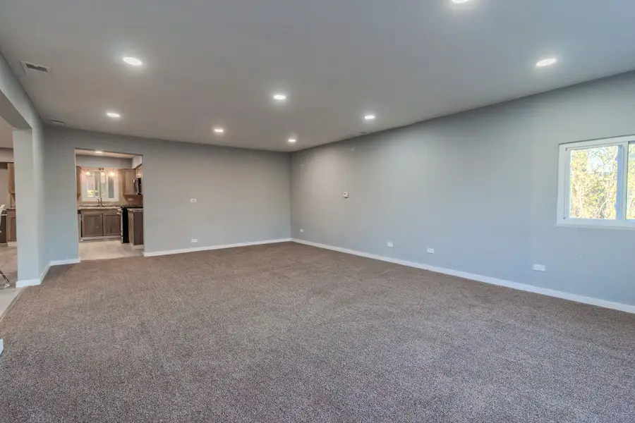 4N310 Walter Road, Addison, IL 60101 - #3