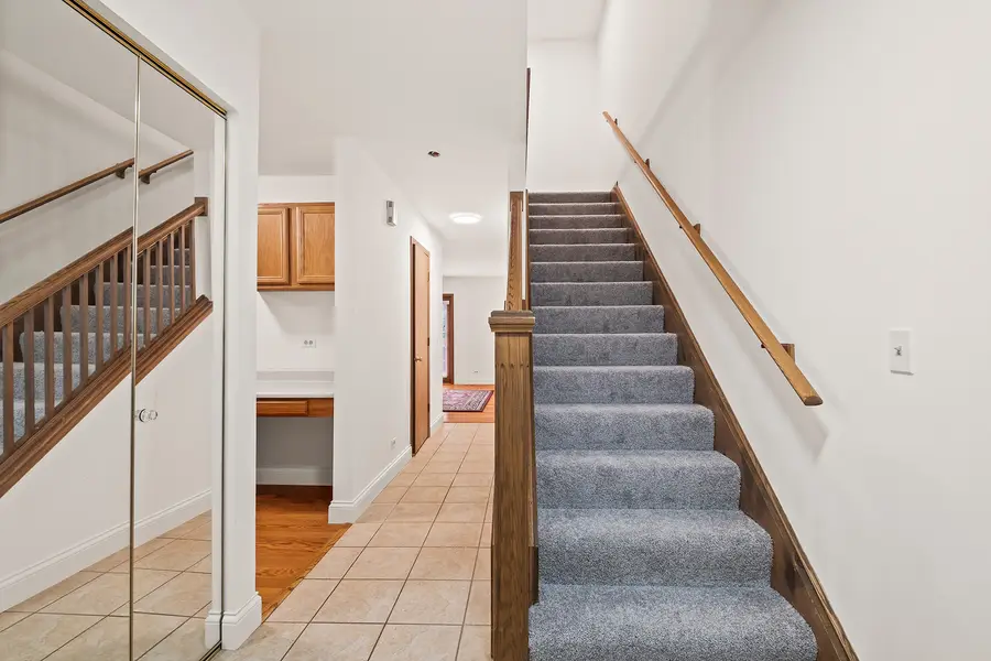 129 W Robinhood Way, Bolingbrook, IL 60440 - #2