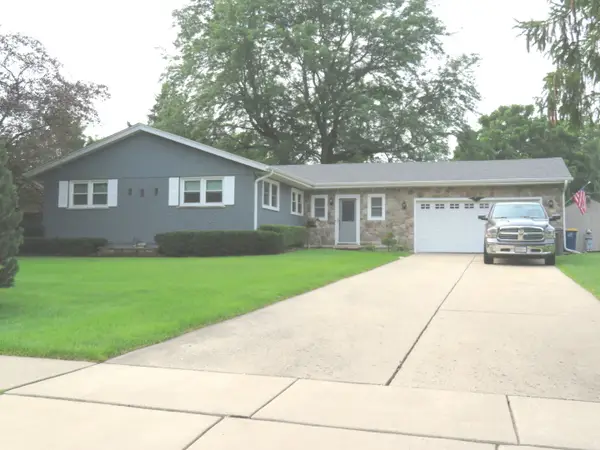 1661 Kimberly Avenue, Elgin, IL 60123