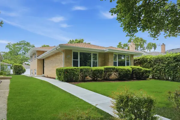 8434 Lawndale Avenue, Skokie, IL 60076