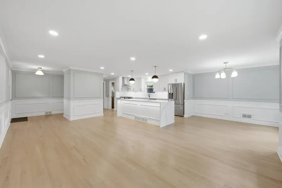 8434 Lawndale Avenue, Skokie, IL 60076 - #3