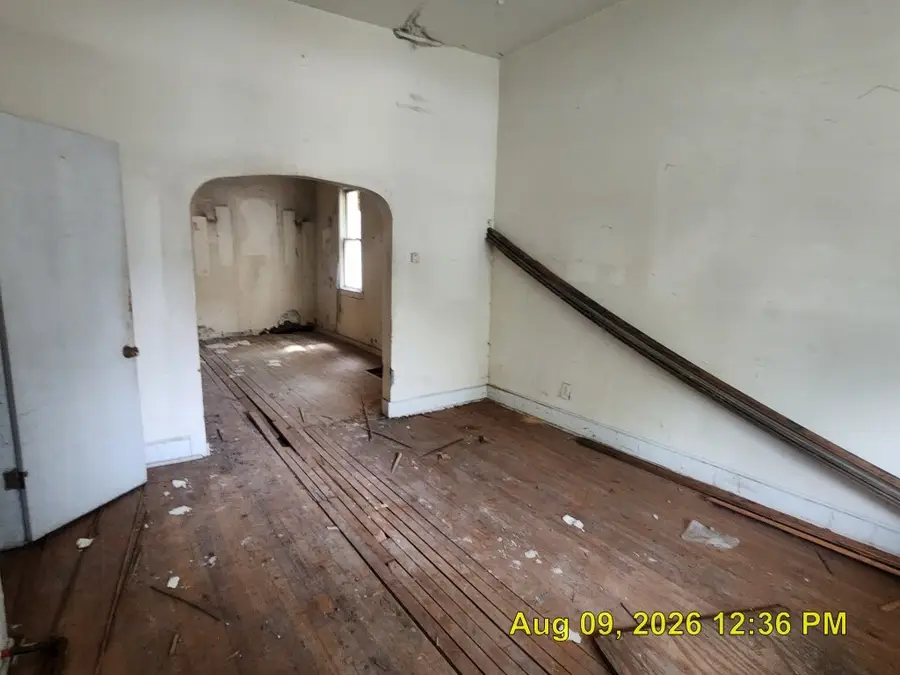8127 S Burnham Avenue, Chicago, IL 60617 - #3