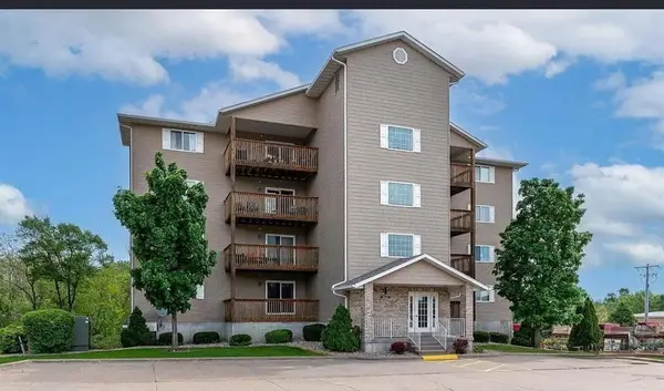 4109 Creek Hill Drive #9, Bettendorf, IA 52722