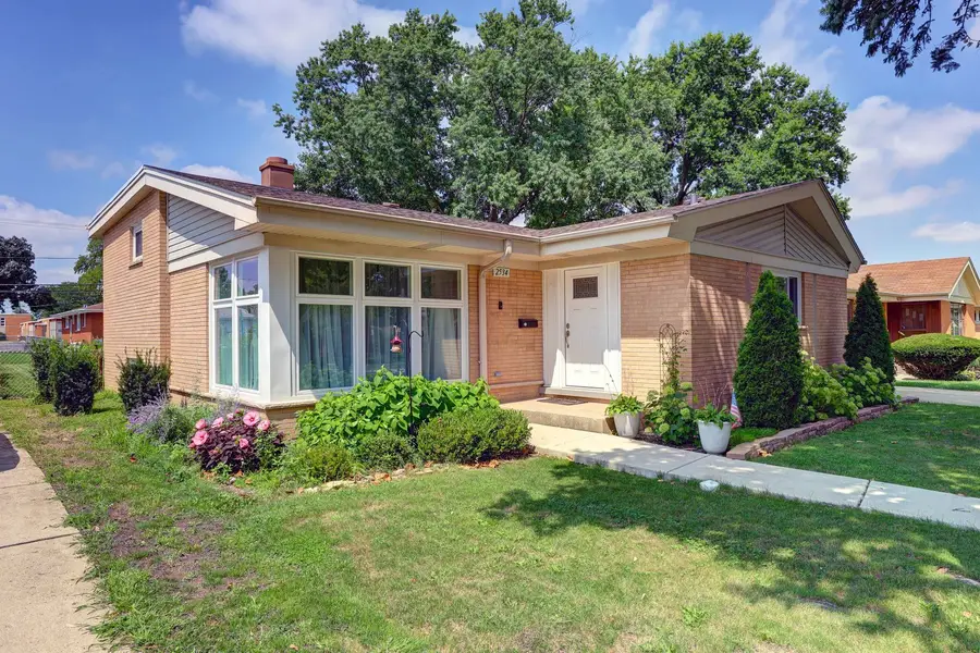 2534 Kensington Avenue, Westchester, IL 60154 - #2