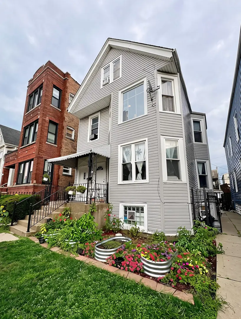 2933 N Lawndale Avenue, Chicago, IL 60618 - #3