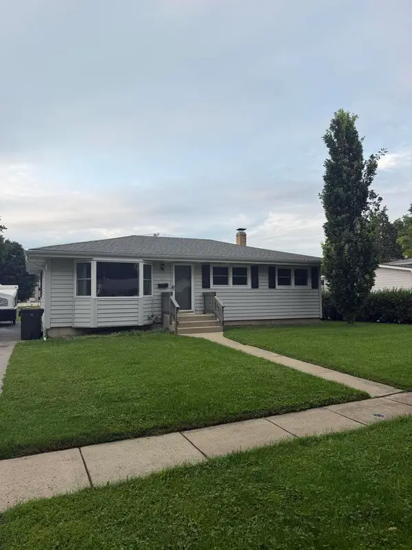 48 Wagner Drive, Cary, IL 60013