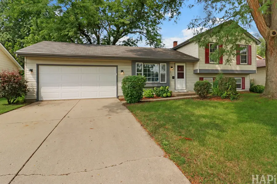 5014 W Greenbrier Drive, McHenry, IL 60050 - #3