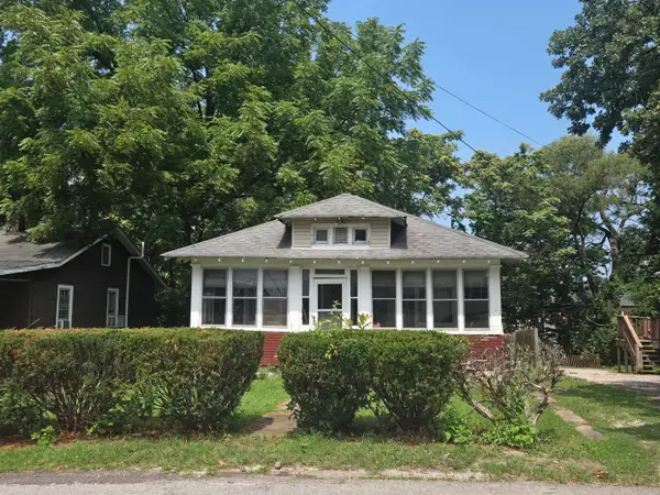 3328 Oakland Avenue, Alton, IL 62002