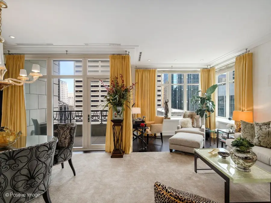 118 E Erie Street #16B, Chicago, IL 60611 - #2