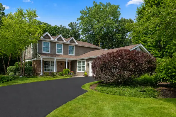 6 Deer Run, Lincolnshire, IL 60069