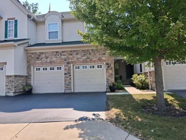 449 N Bay Tree Circle, Vernon Hills, IL 60061