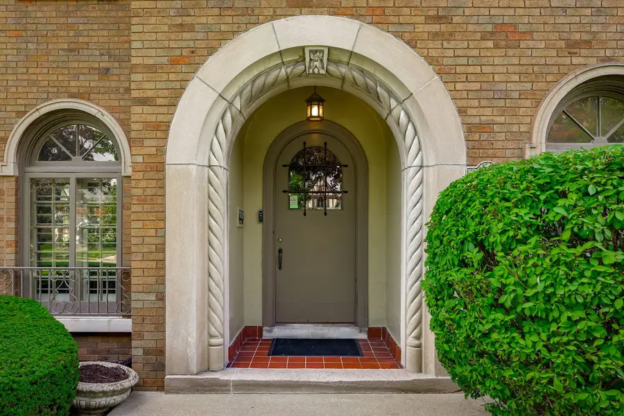 1135 N Kenilworth Avenue, Oak Park, IL 60302 - #3